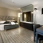 De Stefano Palace Luxury راغوزا