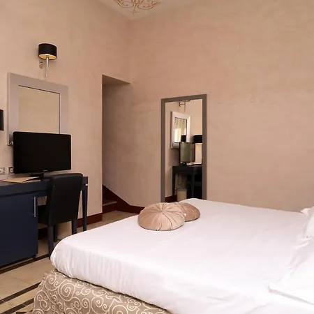 De Stefano Palace Luxury 4*