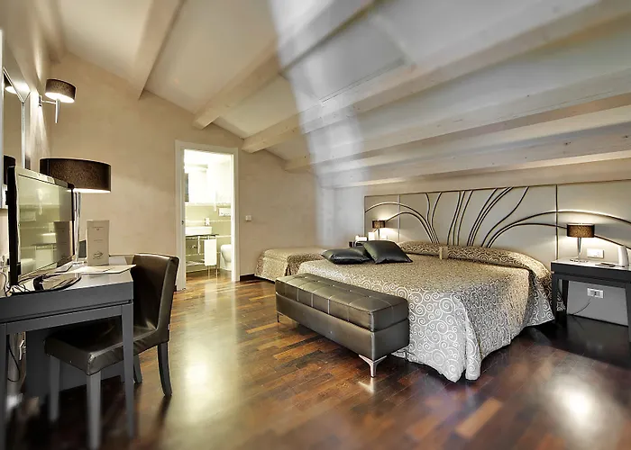 De Stefano Palace Luxury Otel 4*